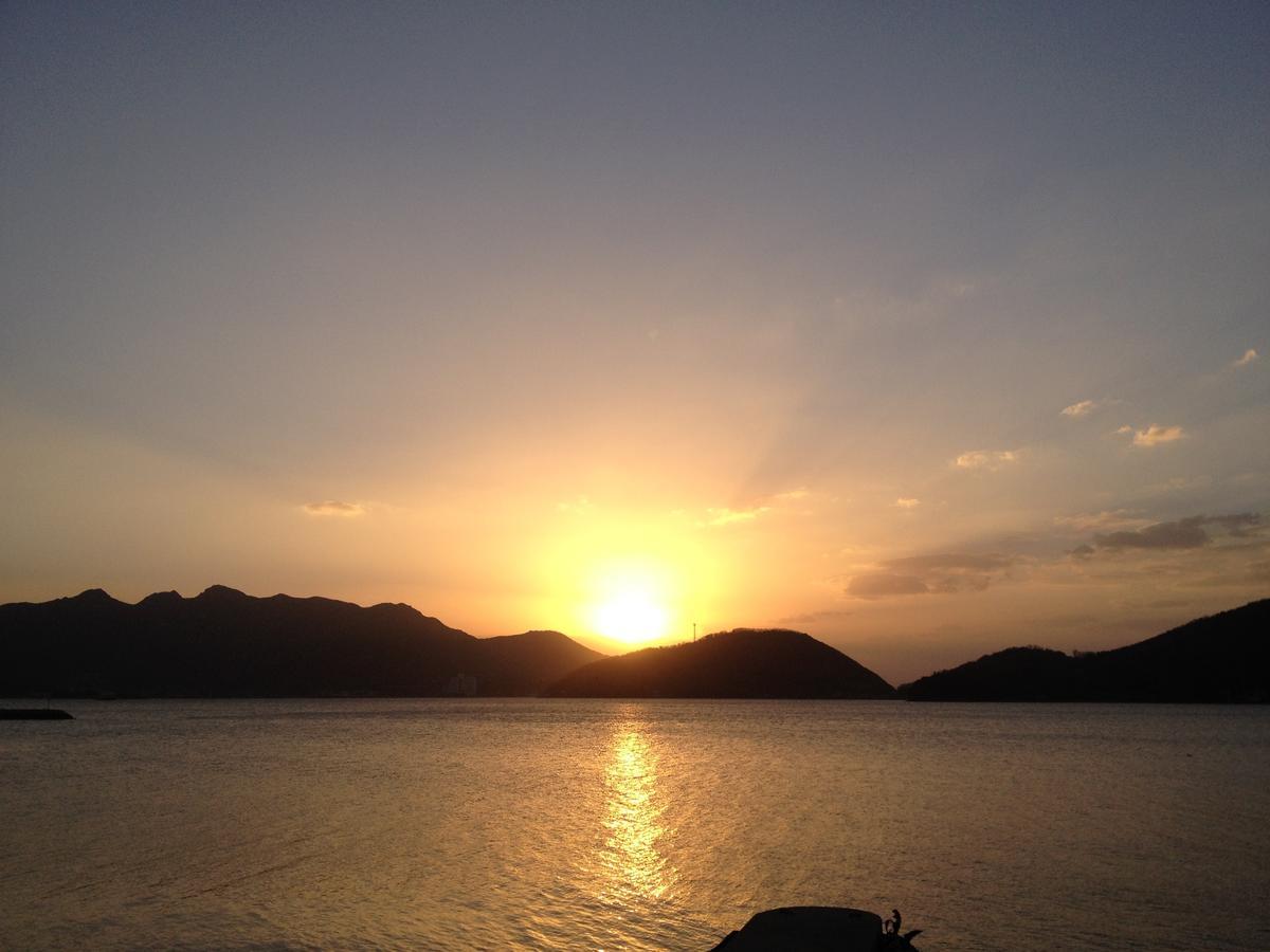 Shodoshima Olive Youth Hostel Bagian luar foto